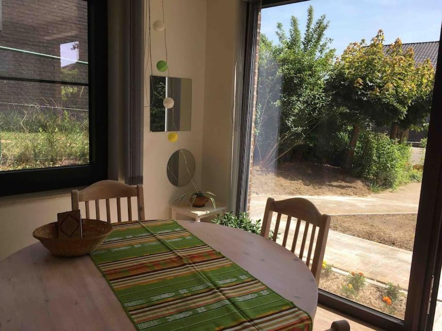 'het T-huisje' Volledig Ingerichte Apartment *